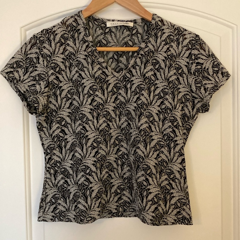 Fashion Plus Women's Sheer & Sparkle Cropped top UK Size 14/16 US Large
